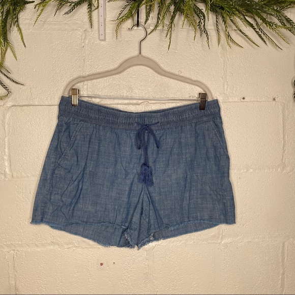 Time & Tru Blue Chambray Cotton Raw Hem Pull On Shorts Size Large 12-14 - Picture 1 of 7